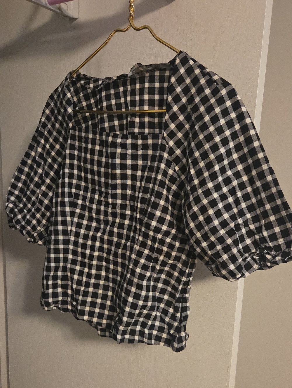 Ann Taylor Black & White Gingham Puff-Sleeve Blouse
